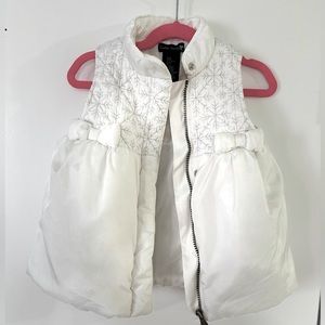 white vest for a 3-4 year old girl